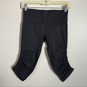 LuLuLemon In the Flow Black Crop